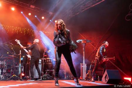 Ena in edina - Nina, Nina, Nina je v Kamnik privabila rekordno število obiskovalcev (29)